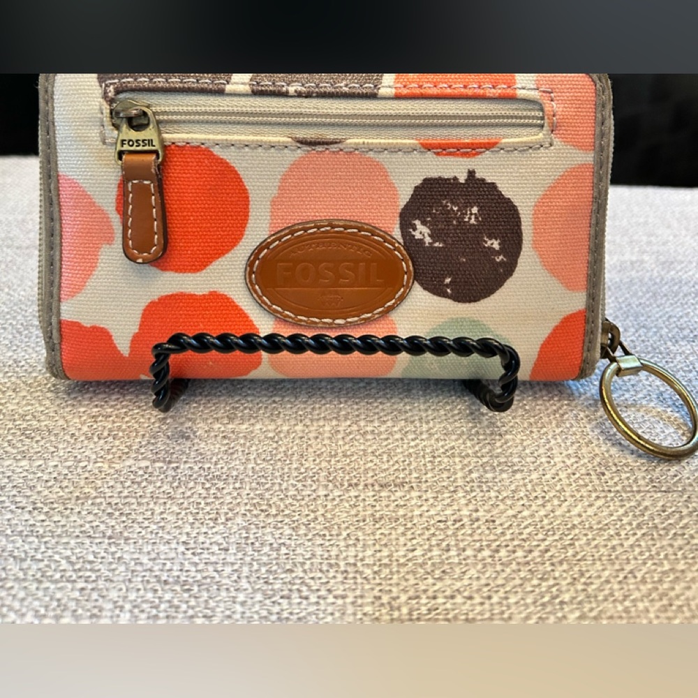 Fossil wallet